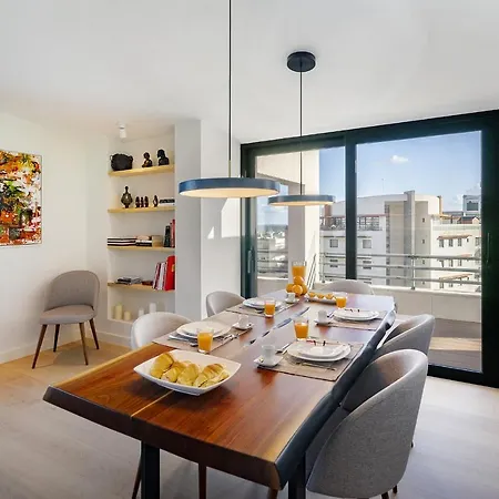 Whome Bachelor Pad In The Sky, Great For Digital Nomads & Remote Workers Διαμέρισμα *