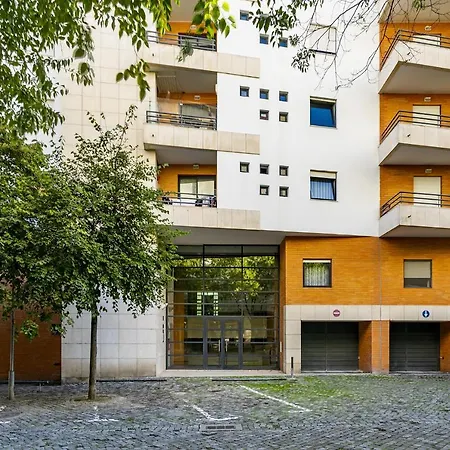 Whome Bachelor Pad In The Sky, Great For Digital Nomads & Remote Workers Apartment *