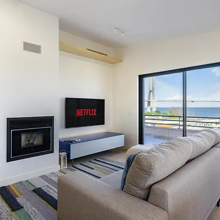Whome Bachelor Pad In The Sky, Great For Digital Nomads & Remote Workers Apartament