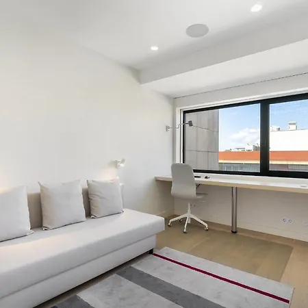 Whome Bachelor Pad In The Sky, Great For Digital Nomads & Remote Workers Apartament